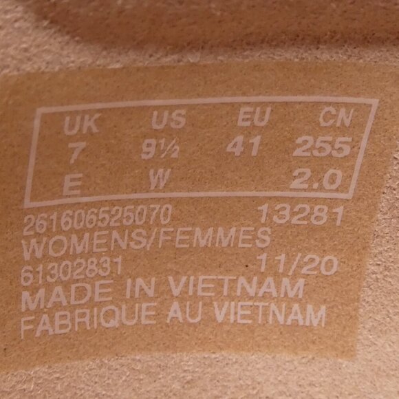 Clarks Shondrah Ruby Hot Pink Suede Kitten Heel Pumps Womens 9.5 Wide - Picture 13 of 13